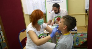 przebada zęby słupskim maluchom