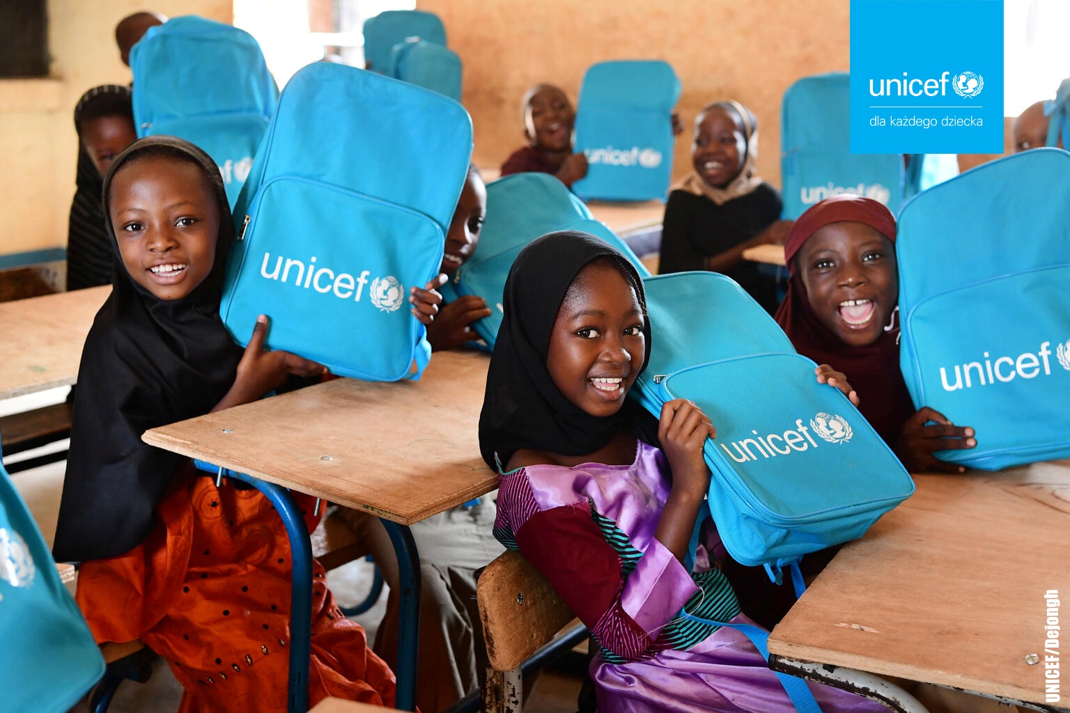 Children are very excited because they received UNICEF school backpacks at the Yantala school in Niamey, the capital of Niger.  The provision of school kits remains essential because they allow children from poor families and those from vulnerable areas to attend school with minimal supplies that their parents cannot afford. These school kits constitute an important element of equity, especially for poor families.  We are facing a global education crisis due to COVID-19. Schools for 168 million students have been closed for almost a year due to the pandemic. These children can’t go another day out of the classroom.  For every child education.