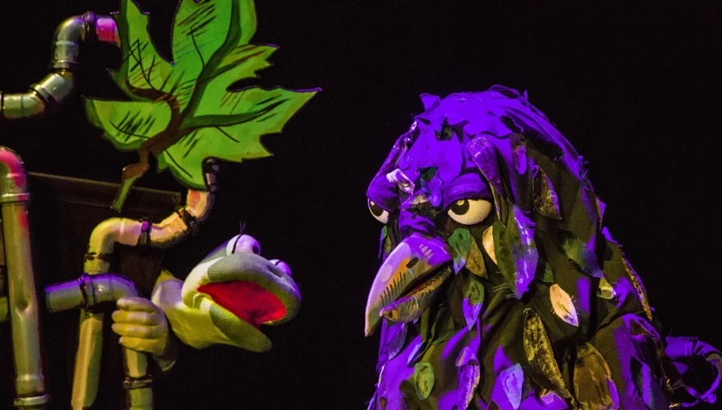 „Niesamowite przygody niesamowitych skarpetek” - spektakl Teatru Lalki Tęcza. Fotografia: Magda Tramer „Niesamowite przygody niesamowitych skarpetek” - spektakl Teatru Lalki Tęcza. Fotografia: Magda Tramer