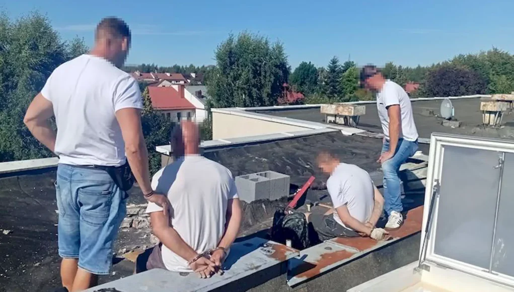 Kryminalni z Komisariatu Policji I w Słupsku zatrzymali dwóch poszukiwanych 48-latków