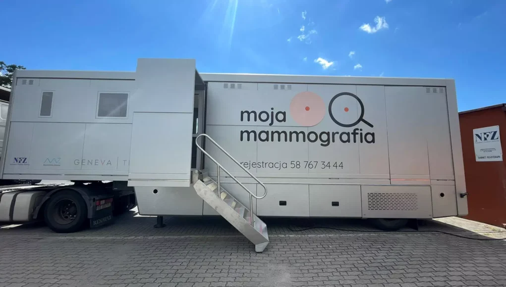 W najbliższych dniach, do Słupska, przyjedzie mammobus, gdzie można będzie wykonać badania mammograficzne, bezpłatnie i bez skierowania. Rak piersi jest najczęściej występującym nowotworem u Polek, a wczesne wykrycie daje szansę na całkowite odzyskanie zdrowia. W najbliższych dniach, do Słupska, przyjedzie mammobus, gdzie można będzie wykonać badania mammograficzne, bezpłatnie i bez skierowania. Rak piersi jest najczęściej występującym nowotworem u Polek, a wczesne wykrycie daje szansę na całkowite odzyskanie zdrowia.