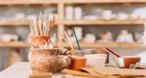 Nowy cykl warsztatów ceramicznych w Ogrodach Przelewice