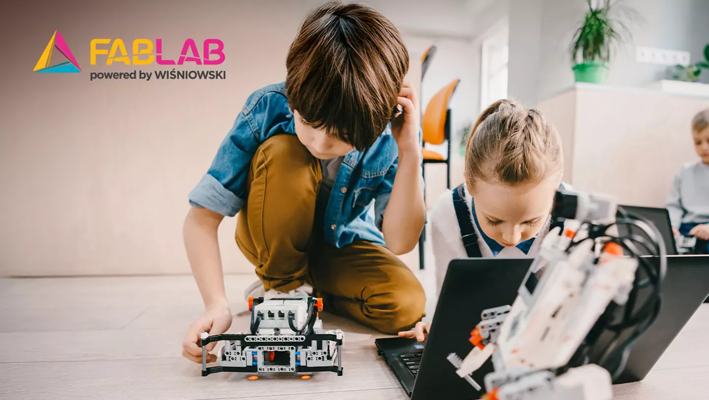Światowy Dzień Kreatywności i Innowacji w Fab Lab powered by WIŚNIOWSKI